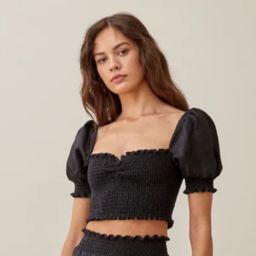 Reformation linen black off shoulder top SZ XS puff smocked